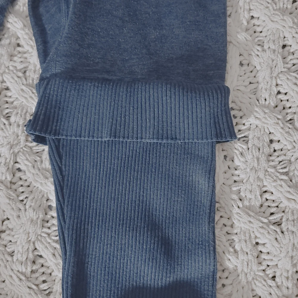 Aerie Over The Knee Leg Warmer Blue High-Rise Leggings - Picture 11 of 16